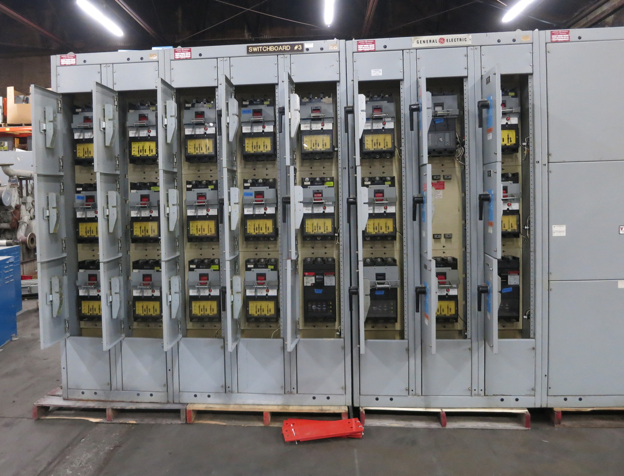 GE 3000A AV-Line Switchboard Breaker Panel 208/120V 3PH 4W